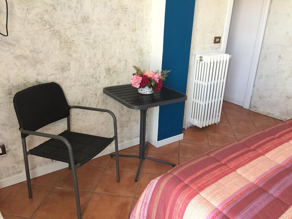Affittacamere Caffe Nazionale Stresa Exterior foto